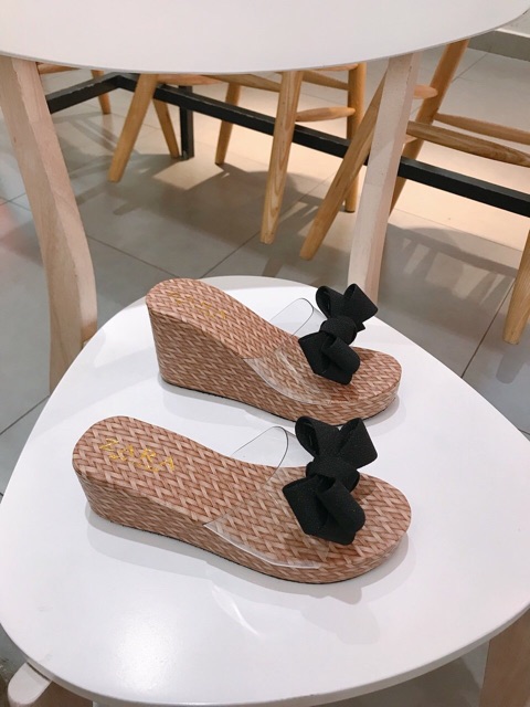 Xuồng Nơ Phồng Đen-Đỏ