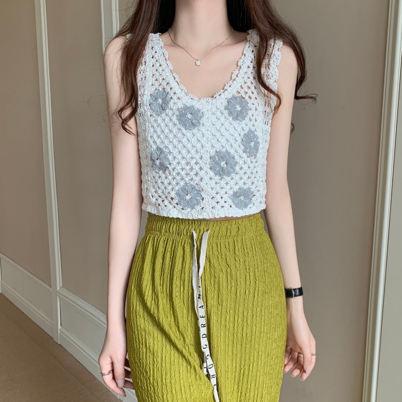 Áo Croptop Cổ Chữ V Thêu Hoa Khoét Rỗng Thời Trang Đi Biển Cho Nữ