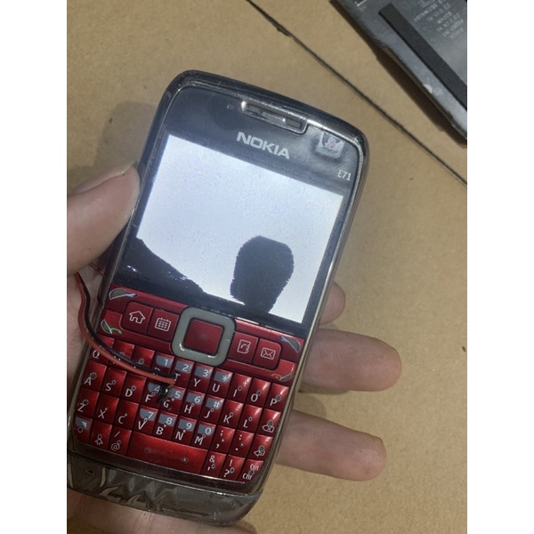 xác điện thoại nokia e71