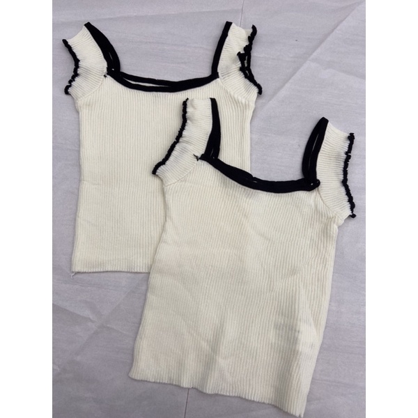 croptop bẹt vai kem