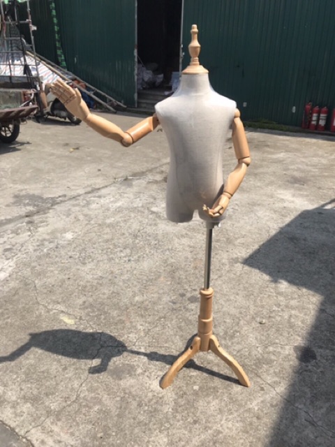 Manocanh tay gỗ trẻ em