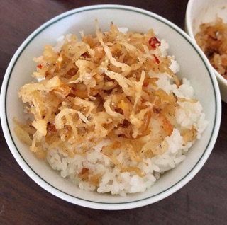 Cá mờm rim lạc