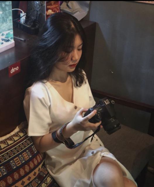 VÁY TRẮNG VÁT CHÉO KHUY NÚT GỖ (kèm ảnh thật) | BigBuy360 - bigbuy360.vn