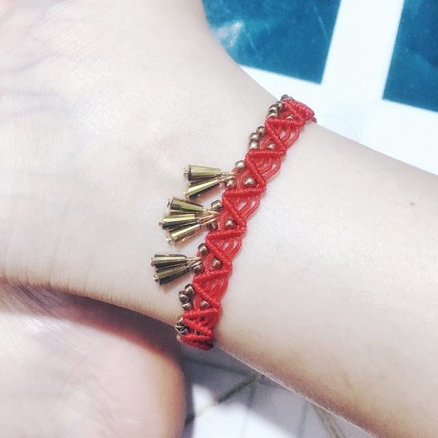 VÒNG CHÂN THÁI LAN ĐỎ HỘT PHA LÊ MÀU VÀNG | BigBuy360 - bigbuy360.vn