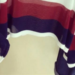Áo cánh dơi form rộng thoải mái