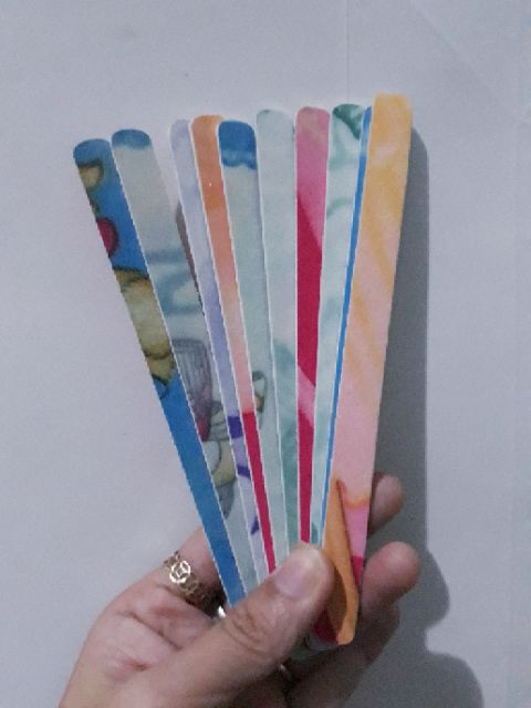 Dũa móng in hoa loại nhỏ cầm vừa tay (14cm)