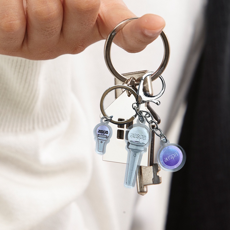 Móc Khóa Acrylic Kết Hợp Đèn Khẩn Cấp aespa