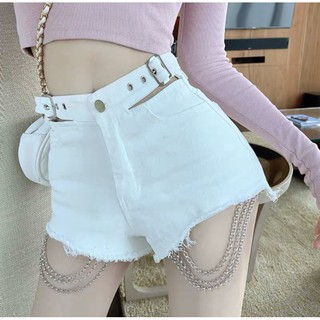Quần shorts dây xích lưng cao