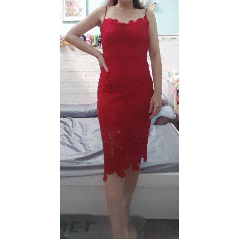 Thanh lý đầm body ren nhung màu đỏ 2 dây