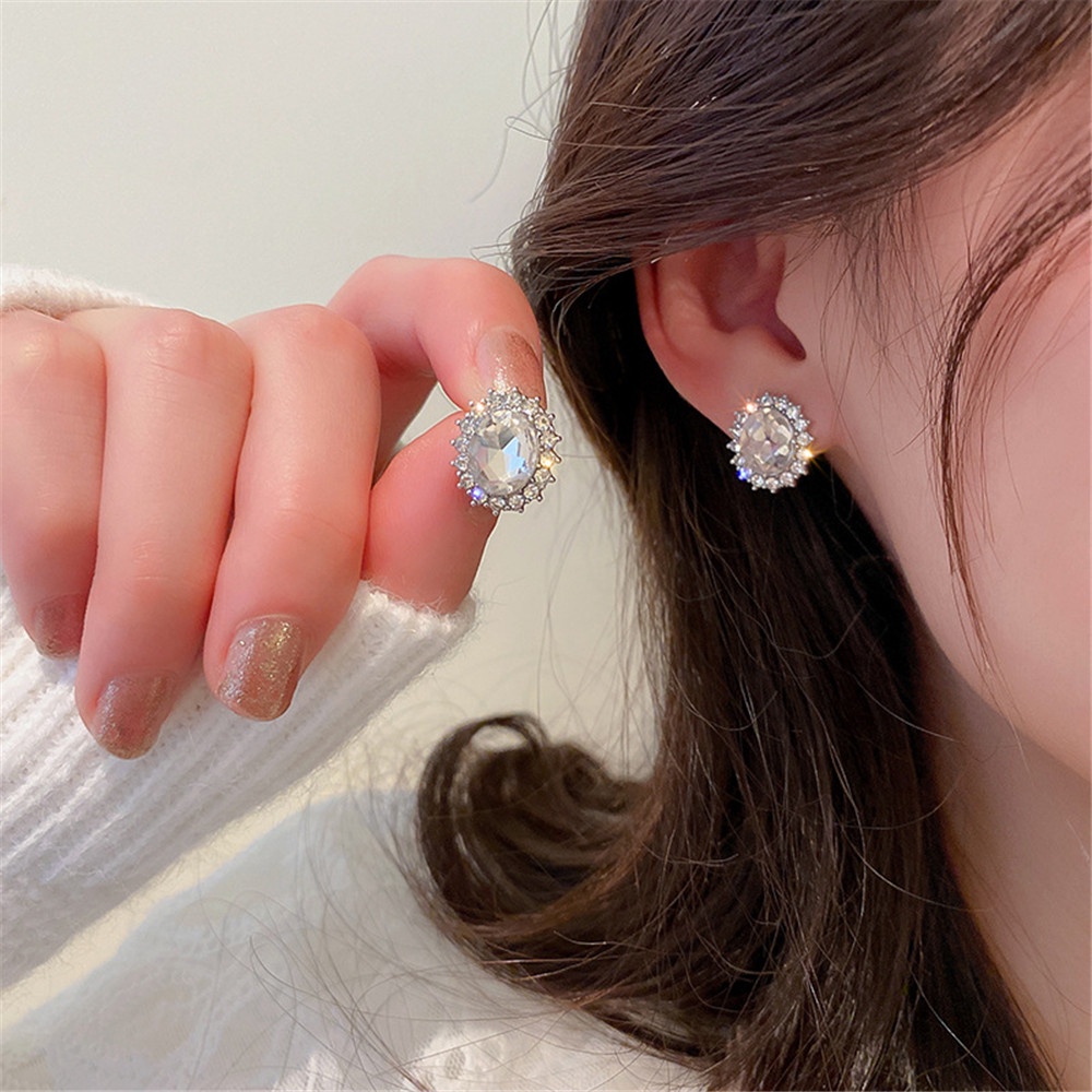 Khuyên Tai Nữ Hình Trứng Chim Bồ Câu Đính Đá Thời Trang