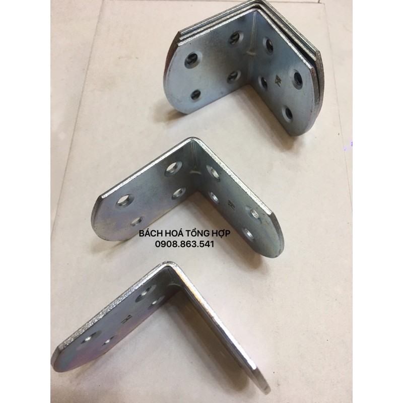 Ke góc vuông 4-4Cm-8 Lỗ -Giá 1Cái