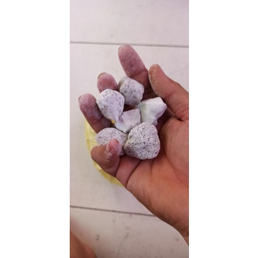 đá lông vũ trắng 1kg