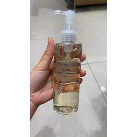 Dầu tẩy trang muji