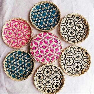 Mẹt tre đan hoa văn đẹp đựng đồ ăn hoặc trang trí decor