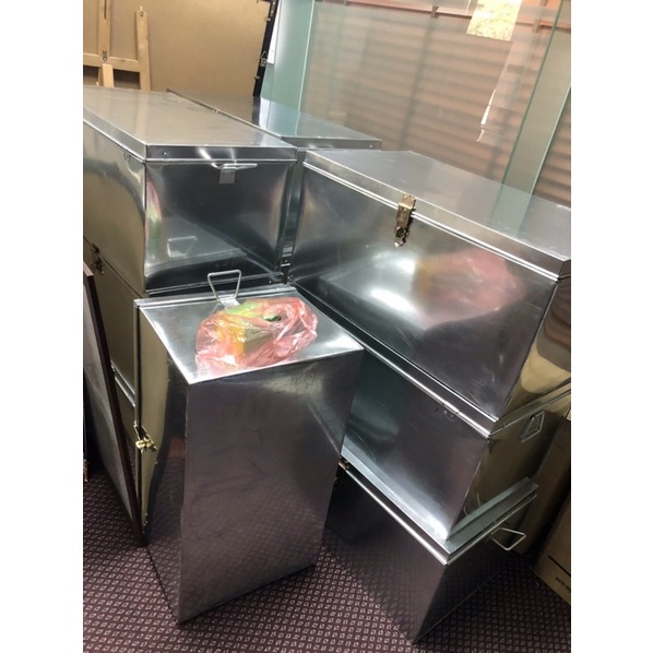 Thùng tôn kt D60cm x R40cm x C40cm đựng giấy tờ, chứng từ.