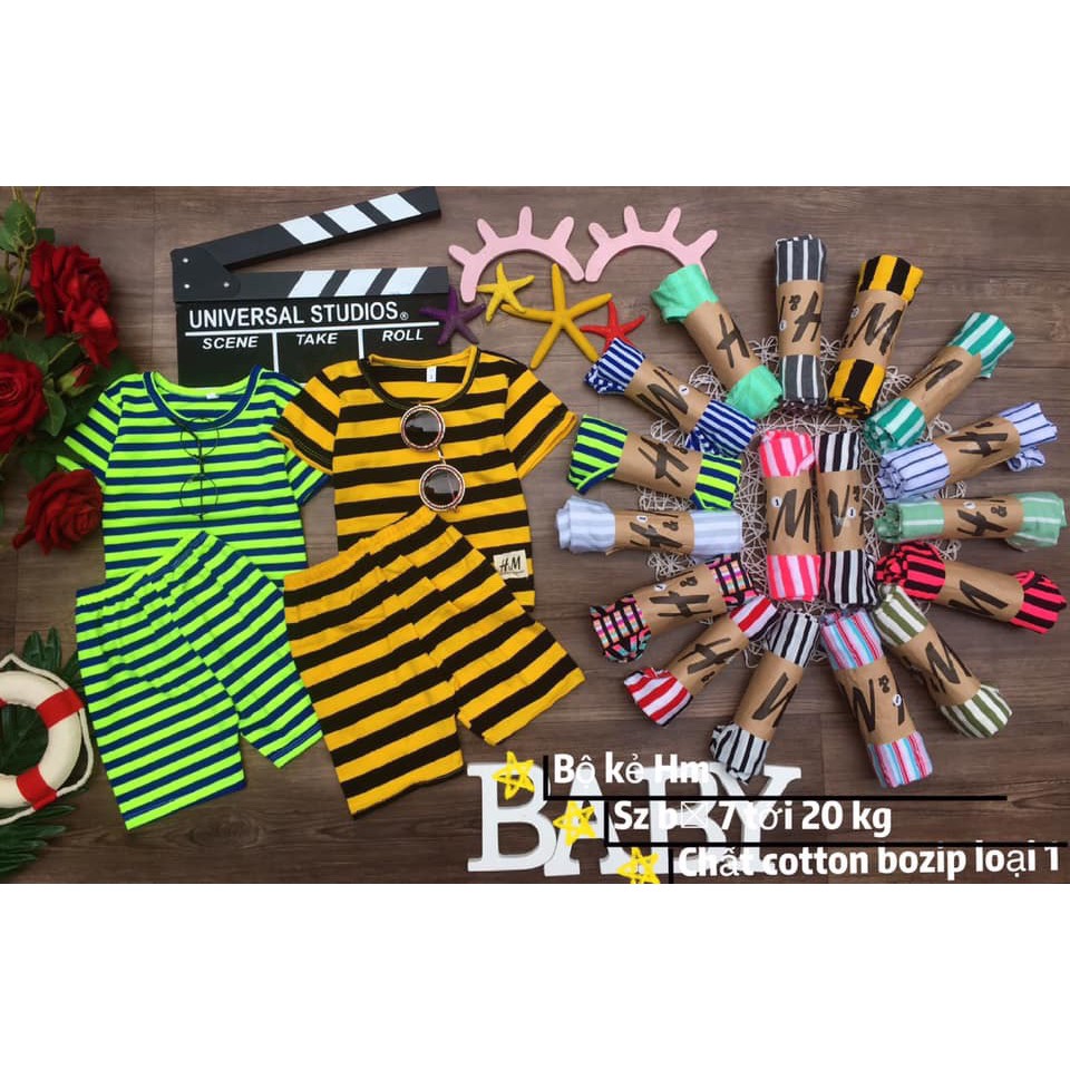 Bộ quần áo ngắn tay kẻ sọc ngang KW98