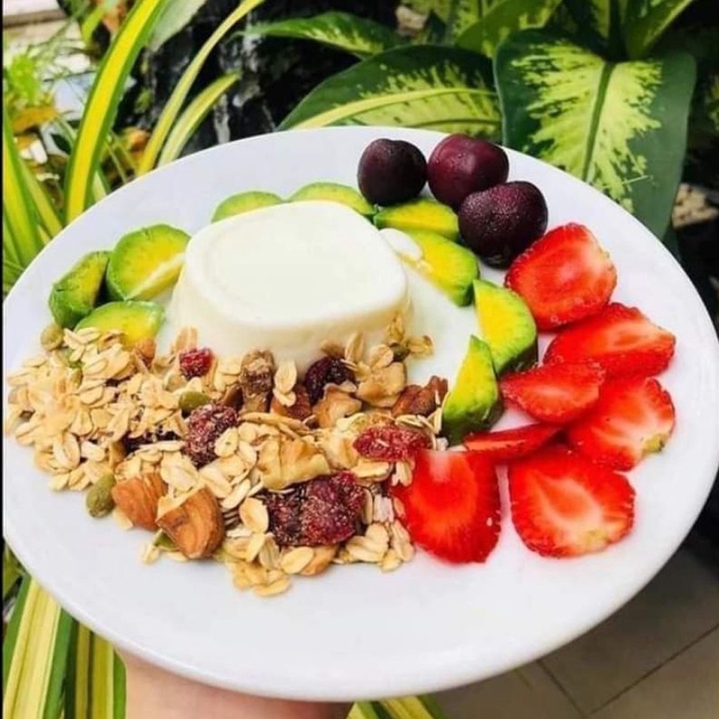 Bữa Ăn Phụ 10k - [NGŨ CỐC CHÍNH HÃNG] Ngũ Cốc Siêu Hạt Giảm Cân Đặc Biệt Granola Mombeauty Hộp 500gr