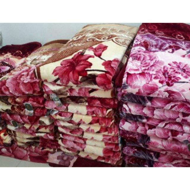 Chăn lông loại 5kg hoa nổi