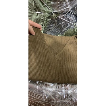 Váy len motoghi 2 dây cổ tim hàng QC