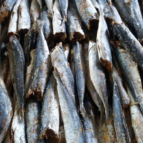500gr khô cá nục bỏ đầu, to béo thơm ngon, thịt dai, giàu dinh dưỡng. phơi khô tự nhiên, thientustoret