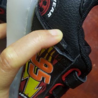 THANH LÝ GIÀY BÉ TRAI DƯ XỊN