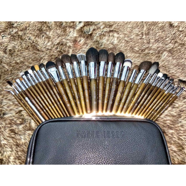 Bộ cọ BOBBI BROWN 33 cây