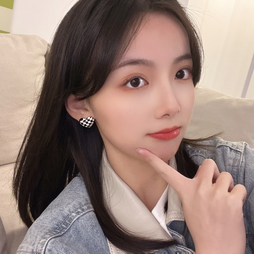 Bông Tai Kim Loại Hình Bàn Tay Phong Cách Retro Thời Trang Hàn Quốc