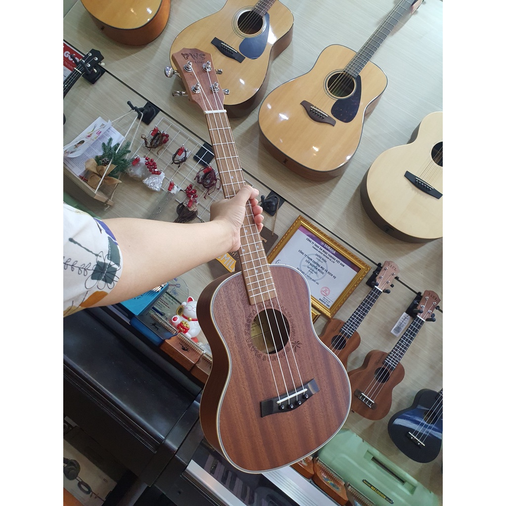 Đàn Ukulele Gỗ chính hãng BWS Size Tenor viền body