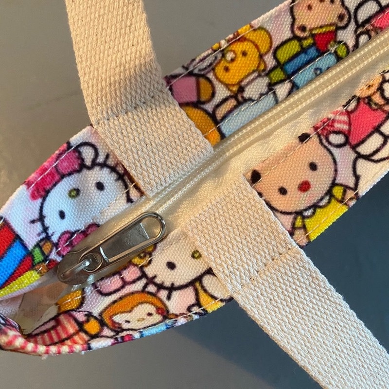 Túi Xách Vải Canvas In Hình Hello Kitty Đáng Yêu