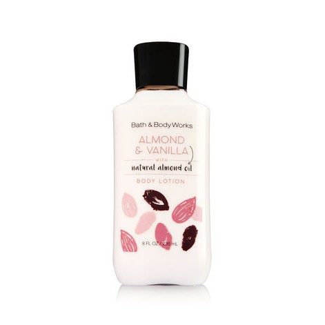 Dưỡng thể giữ ẩm da Bath &amp; Body Works Almond &amp; Vanilla Body Lotion 236ml (Mỹ)