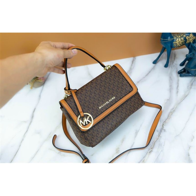 Túi xuất dư siêu xịn