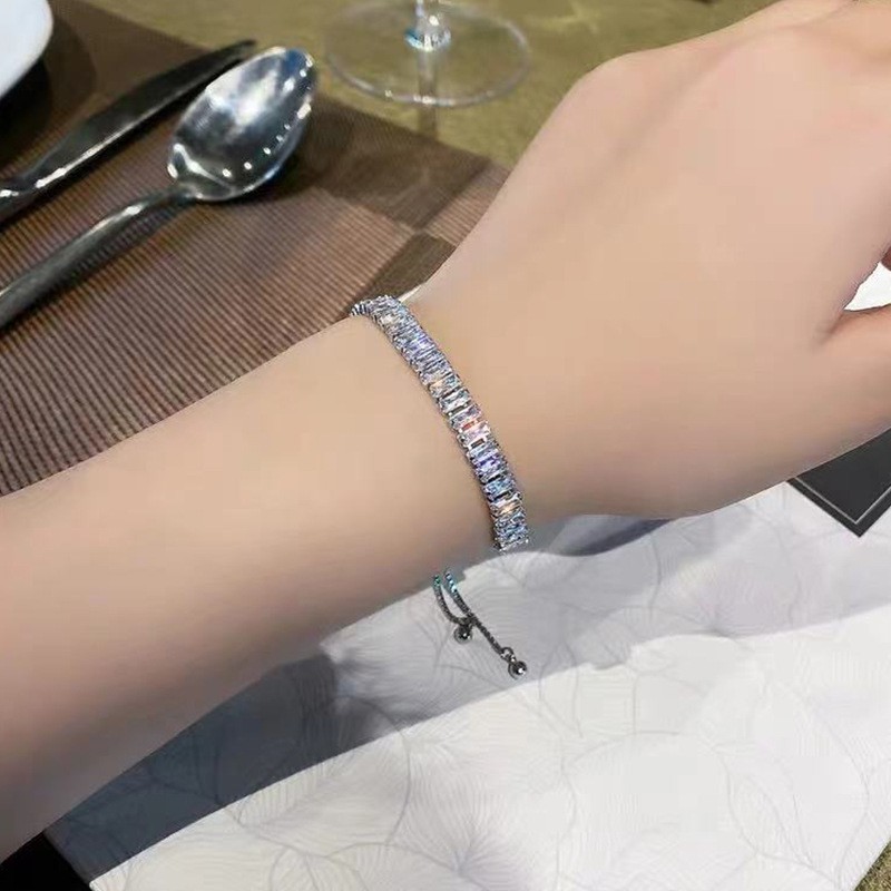 Bộ Trang sức Dây chuyền Vòng tay pha lê cao cấp màu bạc sang trọng dành cho nữ - Mely C95