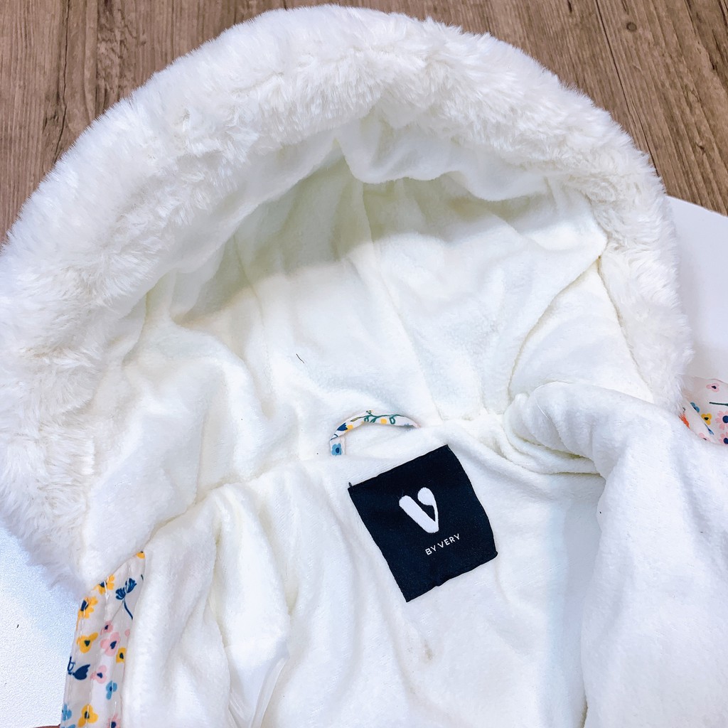 Body ủ phao họa tiết sóc cam cho bé