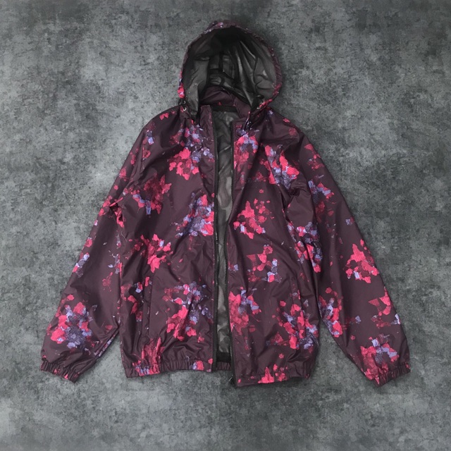 Áo khoác dù hoạ tiết