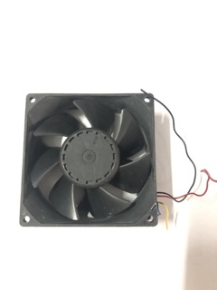 Quat Delta 12V 1.43A chạy tốt
