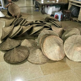 Nón lá kiếm hiệp