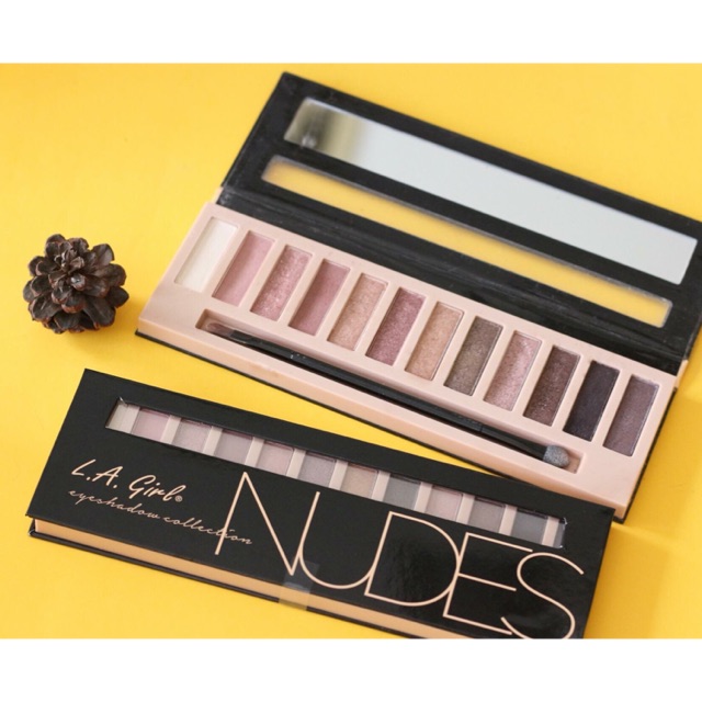 Phấn mắt Nude eyes