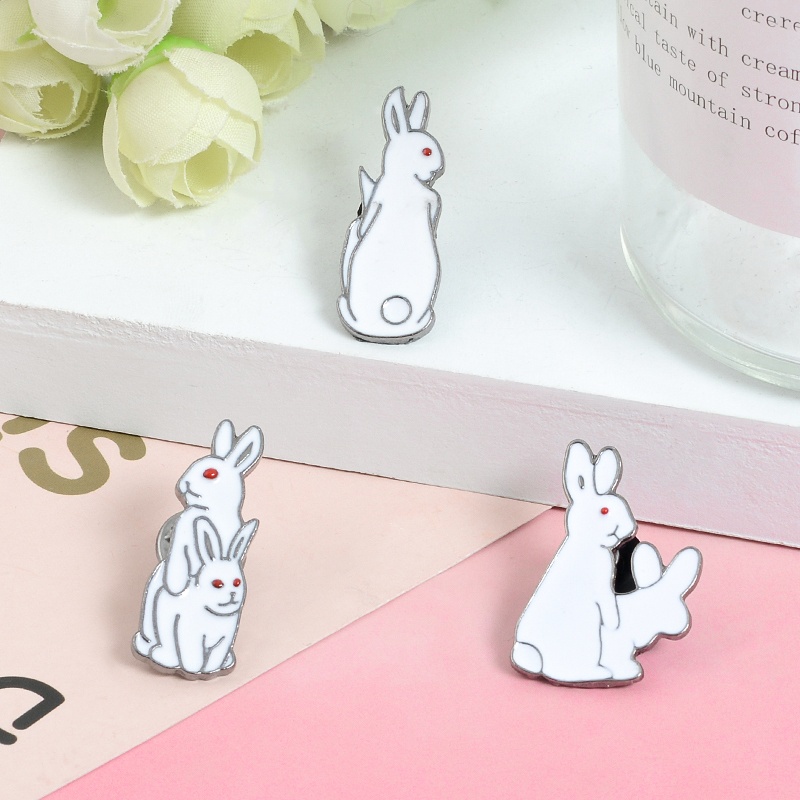 Ghim cài áo QIHE JEWELRY kim loại hình chú thỏ trắng dễ thương