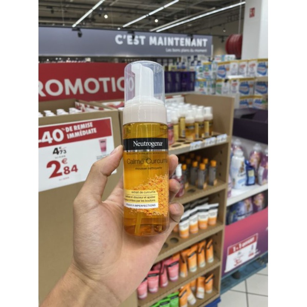 Sữa rửa mặt nghệ Neutrogena Calme Curcuma Mousse Nettoyante giảm mụn chứng cá cho da dầu