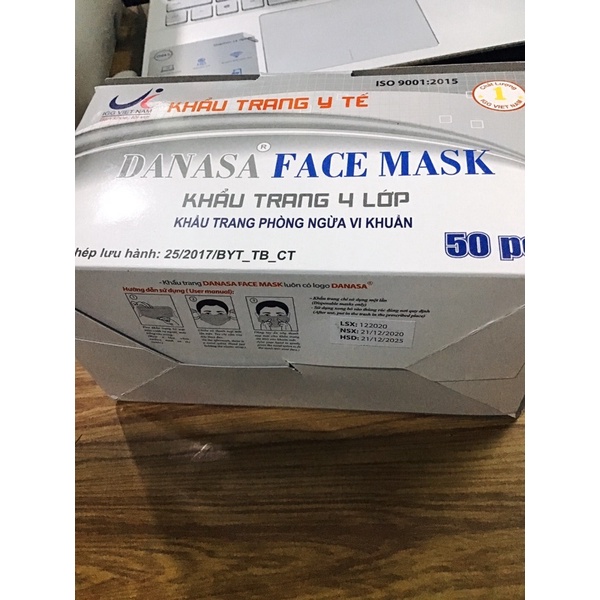 Khẩu trang y tế cao cấp Danasa , 4 lớp, có giấy lọc kháng khuẩn ( Hộp 50 cái - Màu Xám)