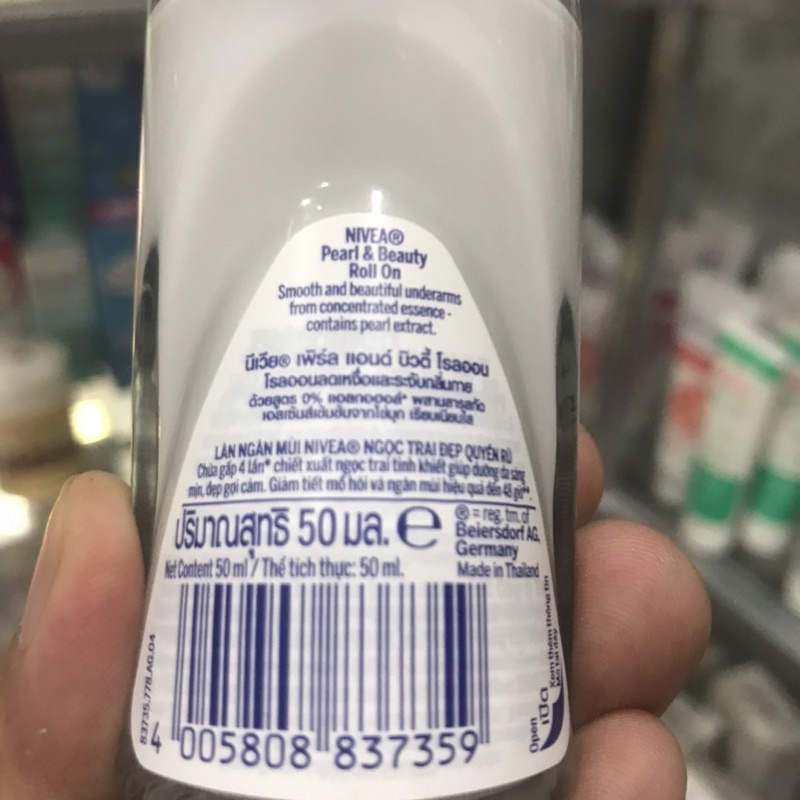 Lăn Khử Mùi Ngọc Trai Sáng Mịn Nivea Pearl &amp; Beauty 50ml