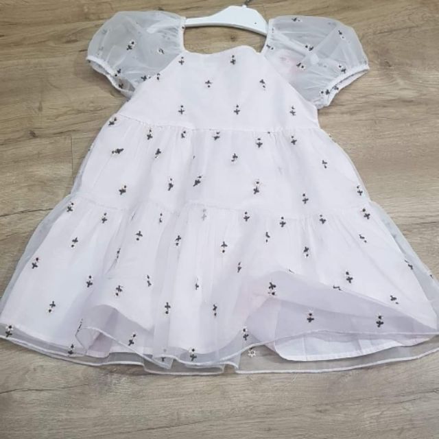Váy tay bồng zara