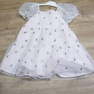 Váy tay bồng zara