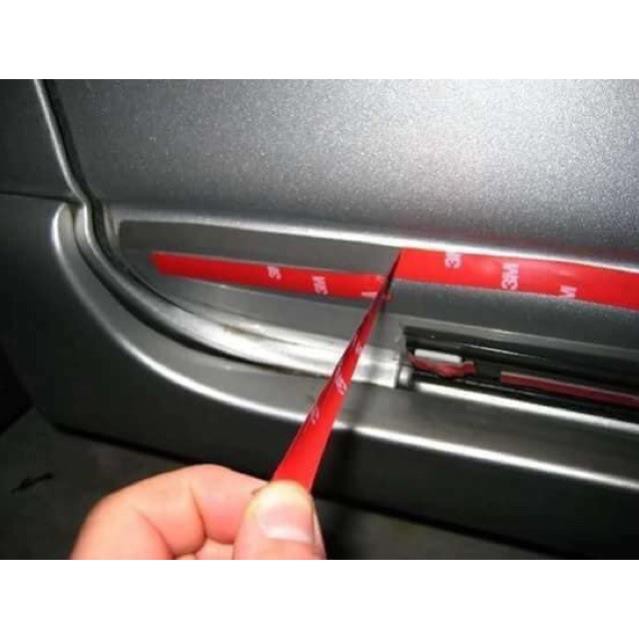Băng keo 2 mặt chuyên dụng dán đồ trang trí ô tô cuộn 32m bản rộng 0.8cm