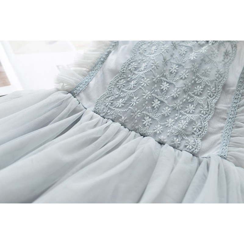 Đầm bé gái công chúa dễ thương