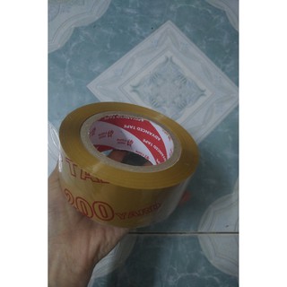 1 cuộn băng keo 200 yard