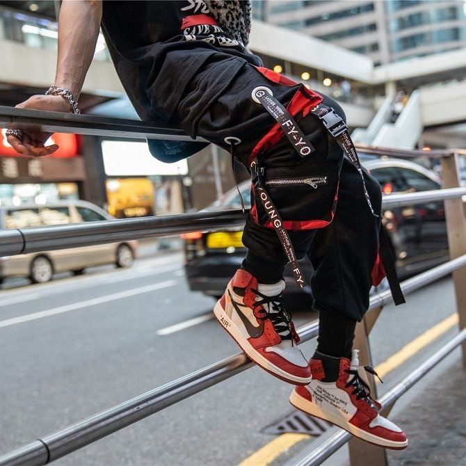 Quần Jogger Màu Đen Phối Túi Lớn Phong Cách Hip hop Đường Phố Cho Nam