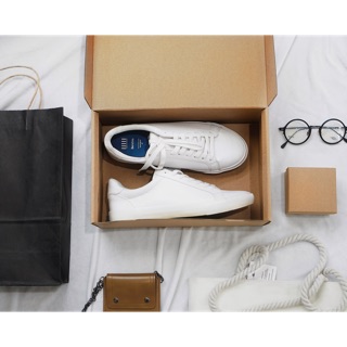 sneaker nam BERSHKA trắng cá tính