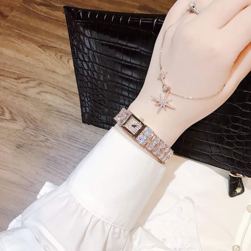 Đồng hồ nữ Melissa mặt vuông full đá