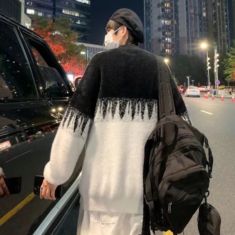 Áo Sweater cổ tròn dáng rộng thêu họa tiết thời trang hàn quốc dành cho nam giới